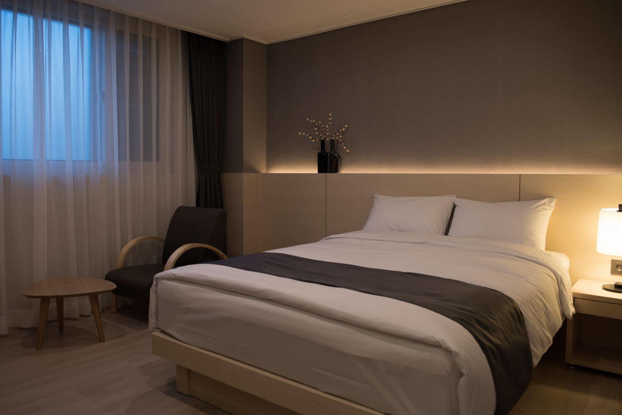 New Donghae Tourist Hotel Exterior foto
